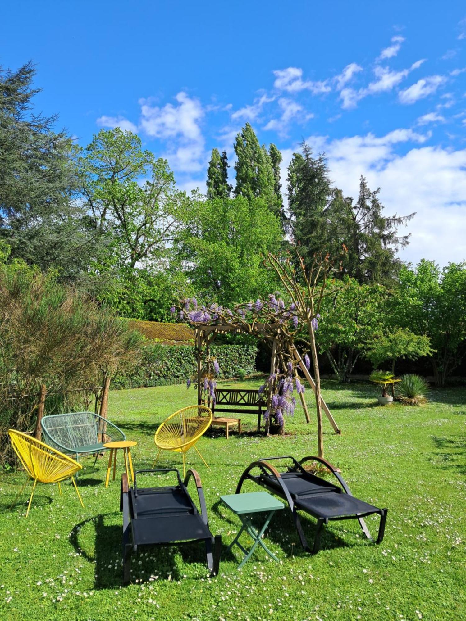 Le Jardin De Josseline Hotell Amboise Exteriör bild